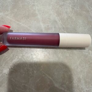 Farmasi Pink Liquid lipstick with Creamy matte Texture